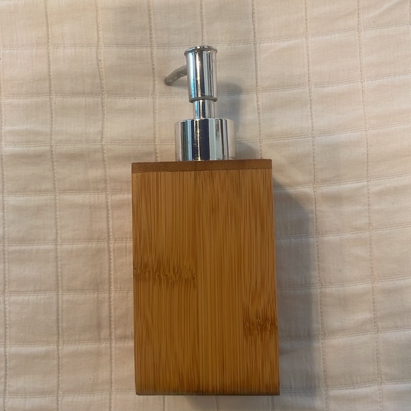 Ole Miss dispenser wooden soap lotion - Picture 2 of 6